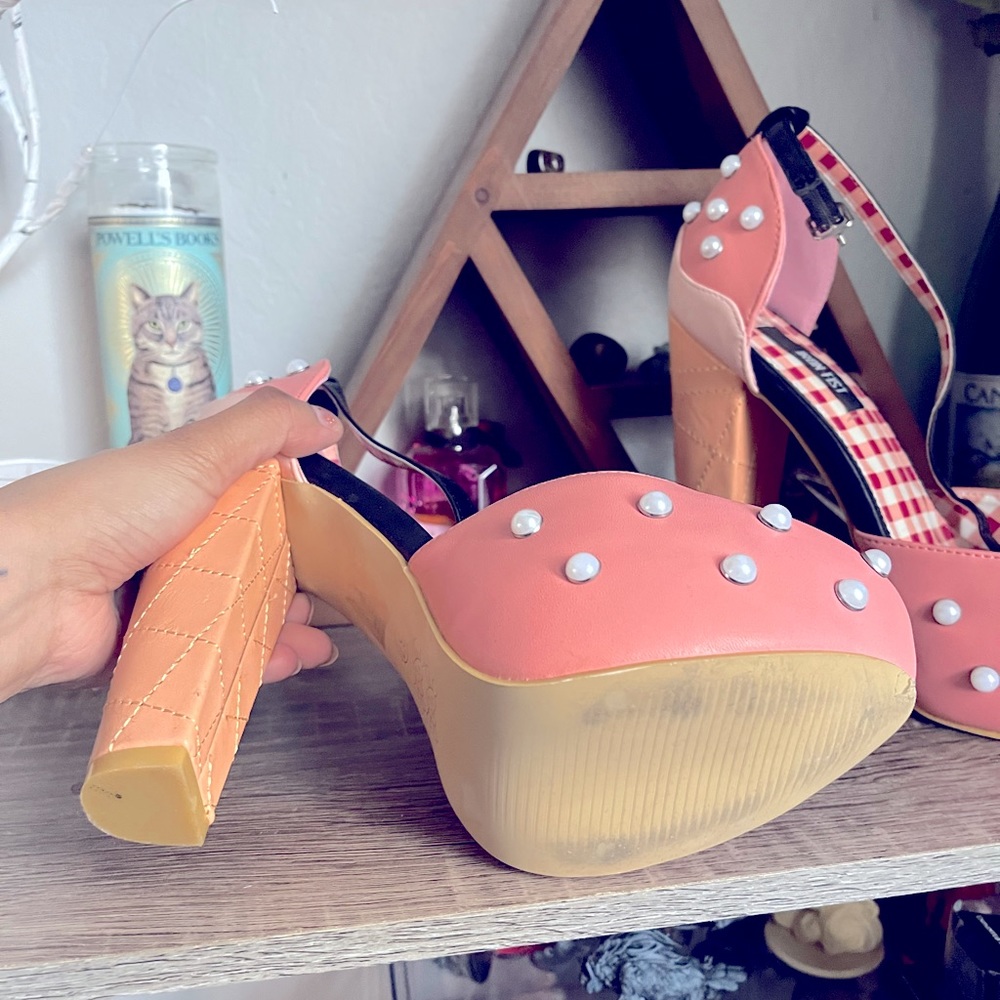 Iron fist Ice Cream cone platform heels 🍦 👠 - Picture 4 of 6